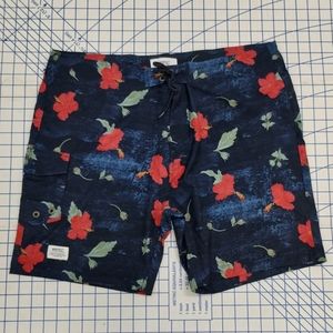 Wesc Board Shorts XL Blue/Red Flowers